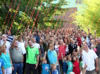 Cerca de 200 trabajadores y socios proclaman ¡Somos ULMA!