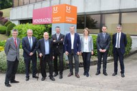 El Nobel de Economía Stiglitz visita Danobat, Eroski y la Corporación MONDRAGON