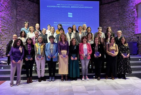 Reconocimiento al liderazgo de las mujeres cooperativistas en el 8M