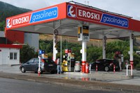 Eroskik 19 gasolindegi irekiko ditu datozen bi urteetan