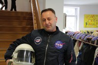 NASAko astronauta Arizmendi Ikastolan bisitari